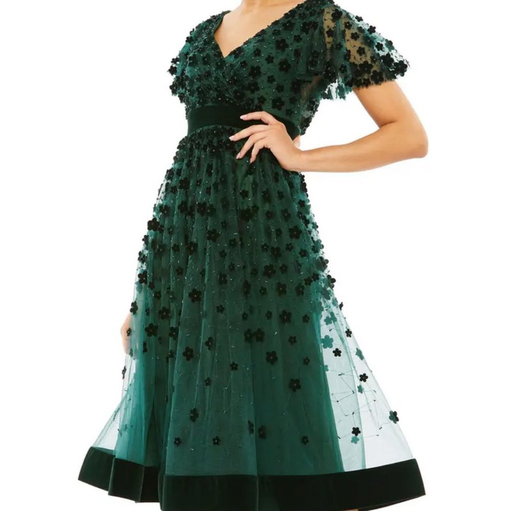 Mac Duggal Emerald Green Floral Appliqué Cocktail Midi Dress